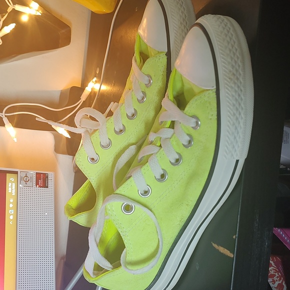 Neon green Converse - Picture 4 of 7